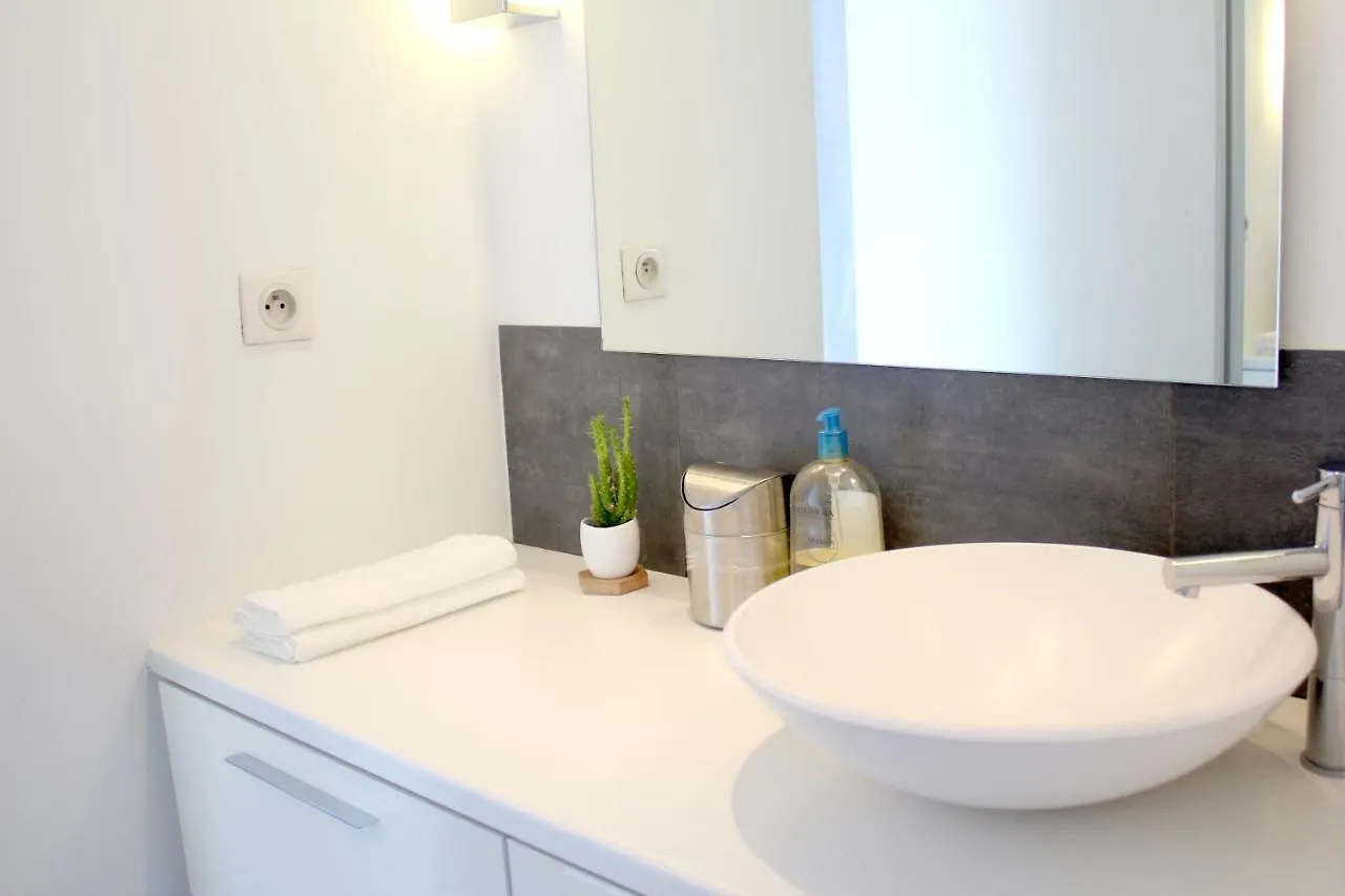 Tour Azalee Hotel Lyon