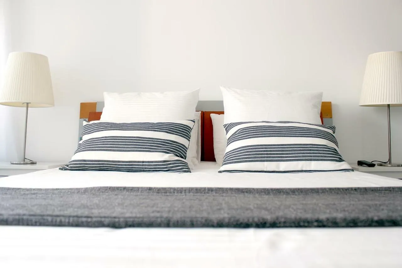 Tour Azalee Otel Lyon Fransa